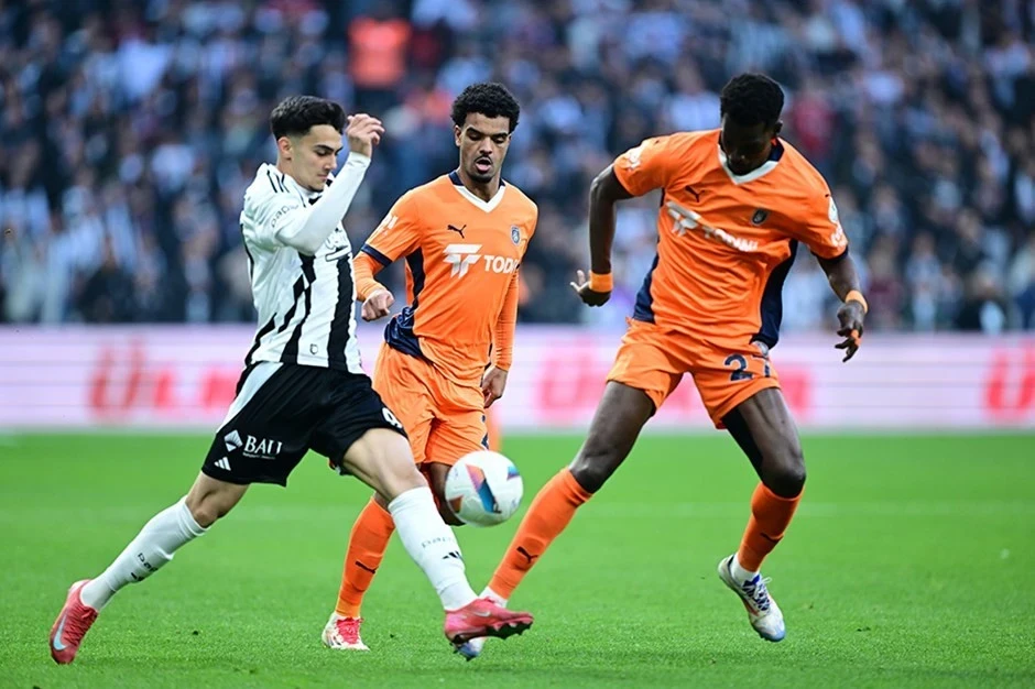 Super Liqa: “Beşiktaş” öz meydanında “Başakşəhər”ə uduzub
