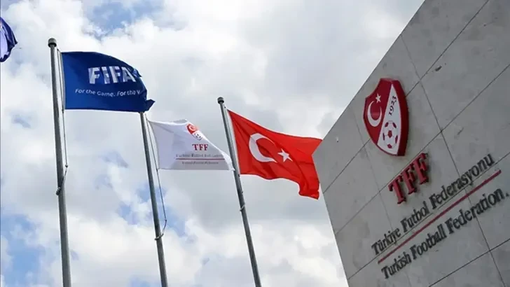 Türkiyə futbolunda mərc skandalı - “Trabzonspor”un prezidenti də siyahıda