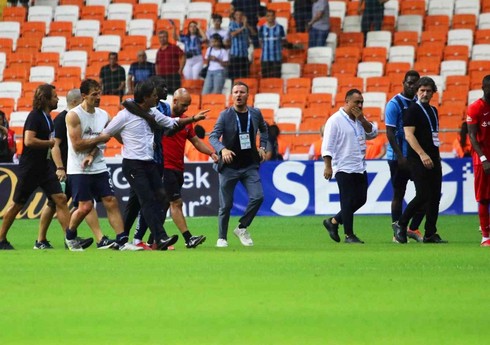 Türkiyə Super Liqasının oyunundan sonra Balotelli ilə bağlı qalmaqal baş verib