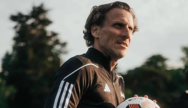 Uruqvayda yeni baş məşqçi: Dieqo Forlan millidə