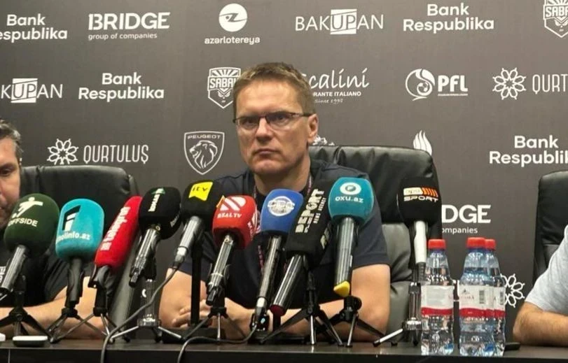Valdas Dambrauskas: “Meydançada bir adamın şousu var idi”