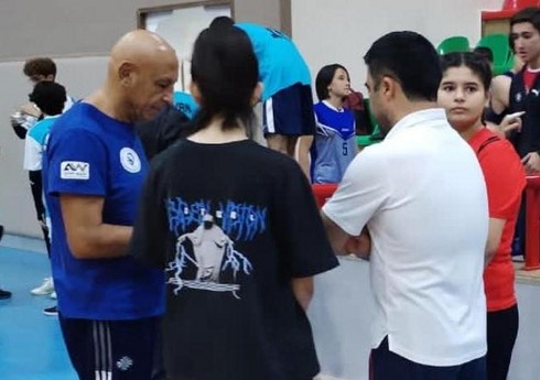Voleybol millisinin baş məşqçisi və federasiya nümayəndələri Naxçıvana səfər ediblər