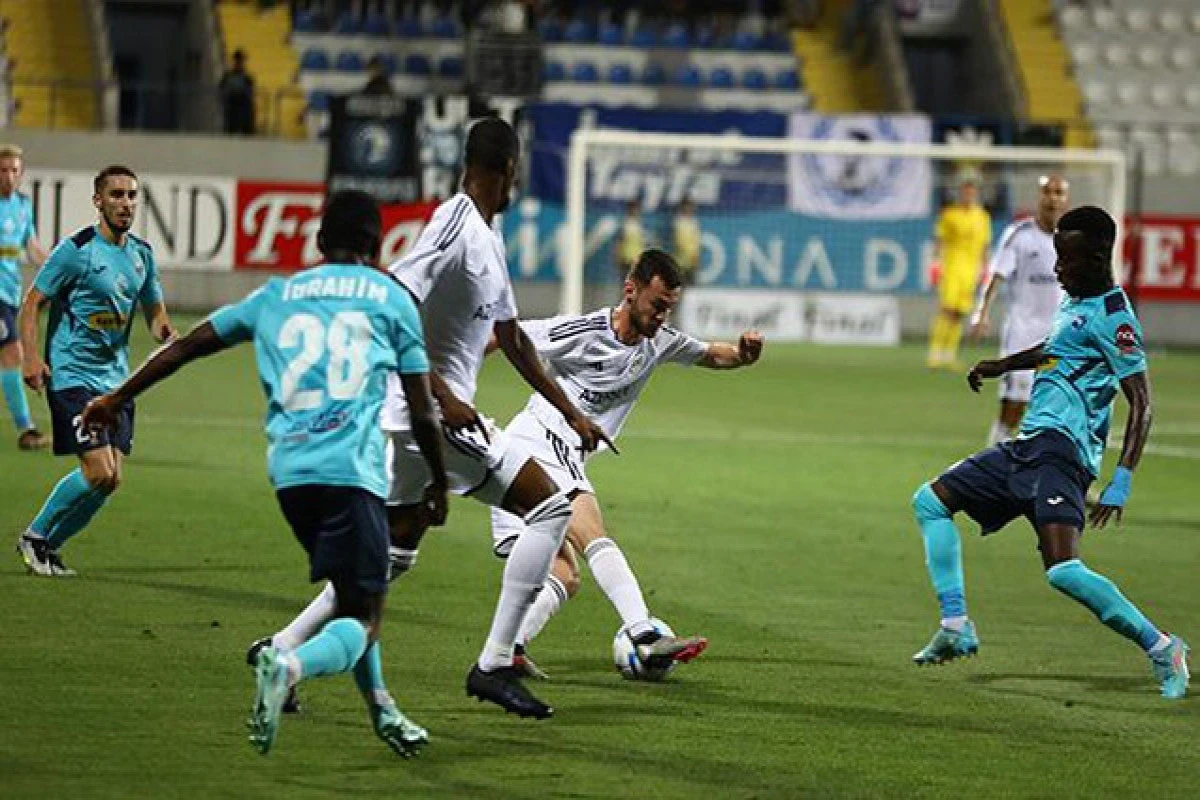 “Zirə” “Qarabağ”a qarşı - Heyətlər - YENİLƏNİR
